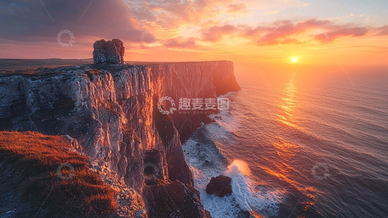 高清大图下载【趣麦麦图】悬崖峭壁日落美景