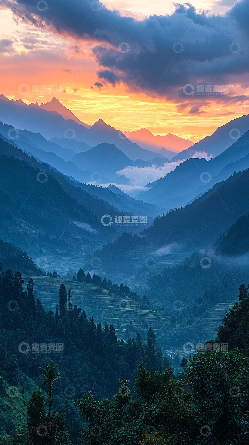 高清大图下载【趣麦麦图】日出云海山峦叠嶂