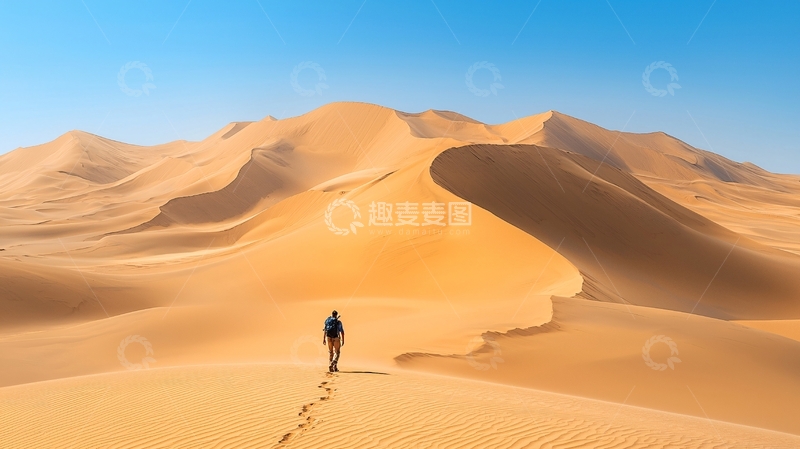 高清大图下载【趣麦麦图】沙漠徒步旅行者