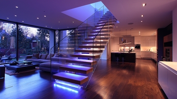 现代简约玻璃楼梯