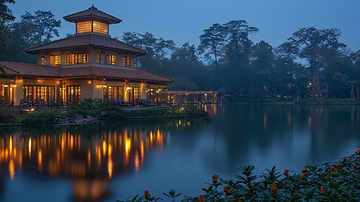 湖边夜景中式建筑