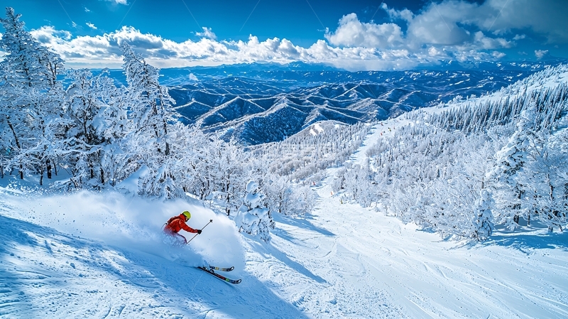 高清大图下载【趣麦麦图】雪山滑雪