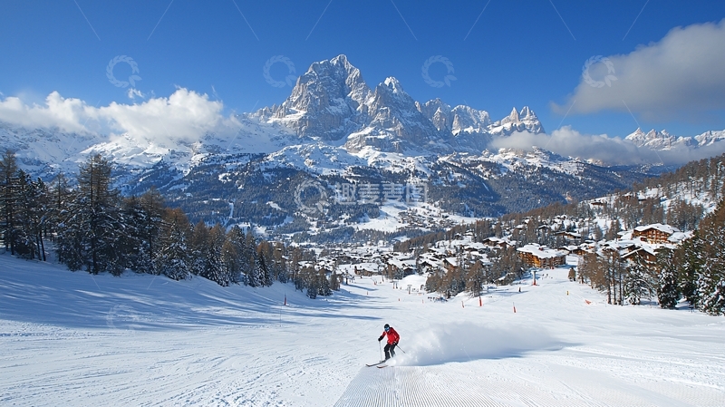 高清大图下载【趣麦麦图】雪山滑雪胜景
