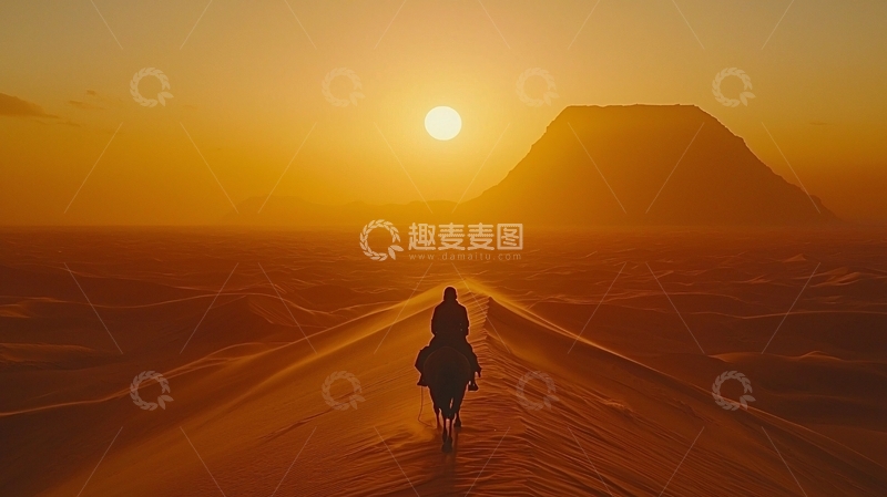 高清大图下载【趣麦麦图】沙漠落日骑行者