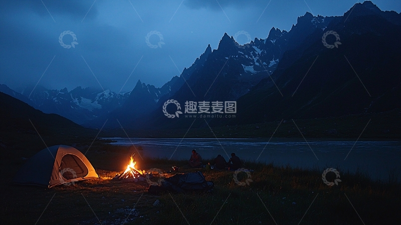 高清大图下载【趣麦麦图】夜幕下湖边篝火营地