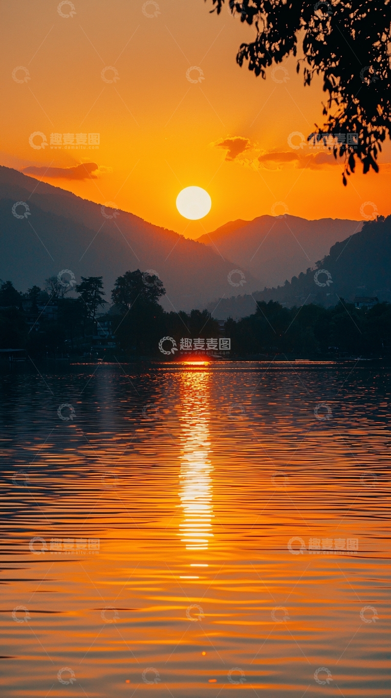 高清大图下载【趣麦麦图】日落湖光山色