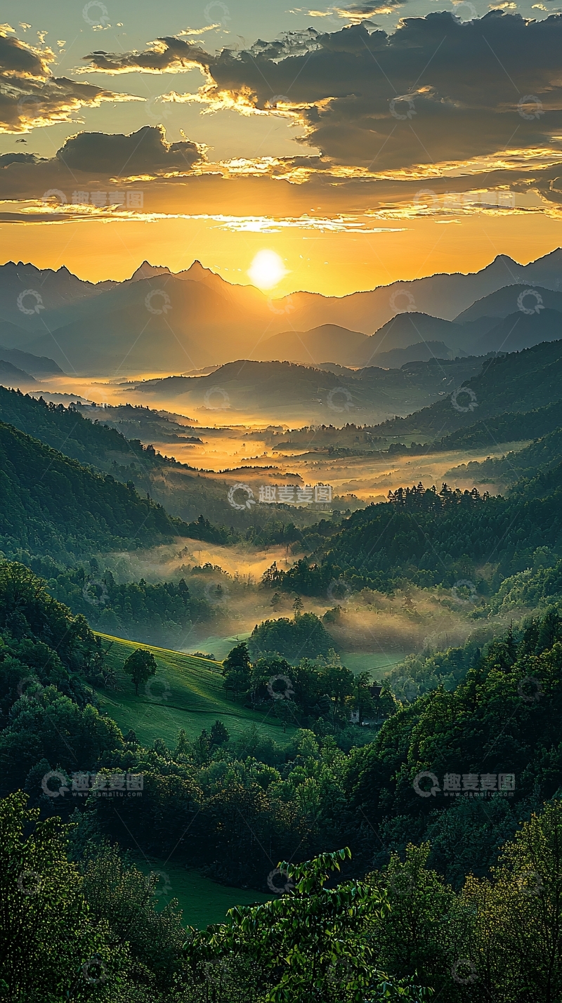 高清大图下载【趣麦麦图】山峦日出景色