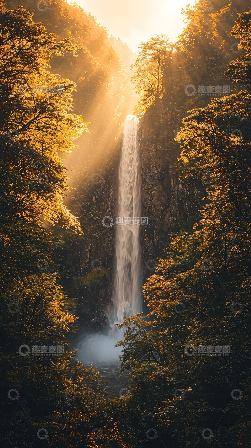 高清大图下载【趣麦麦图】阳光森林瀑布