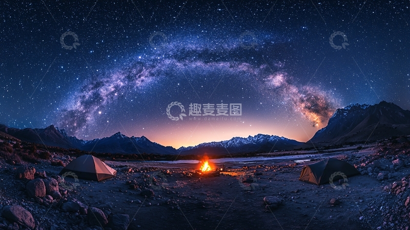 高清大图下载【趣麦麦图】星空下营地篝火美景