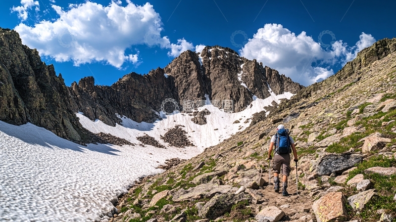 高清大图下载【趣麦麦图】山地徒步登山
