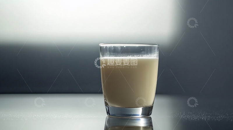 高清大图下载【趣麦麦图】一杯黄豆浆