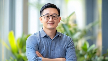 宫保鸡丁配干辣椒脆花生