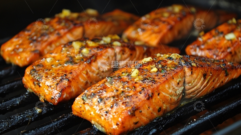 高清大图下载【趣麦麦图】香煎三文鱼配柠檬