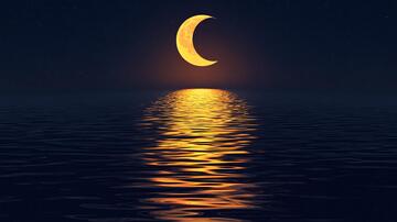 湖面月影宁静水面反射