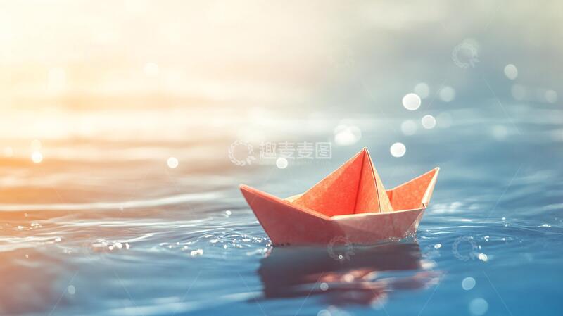 高清大图下载【趣麦麦图】-纸船漂浮水面1