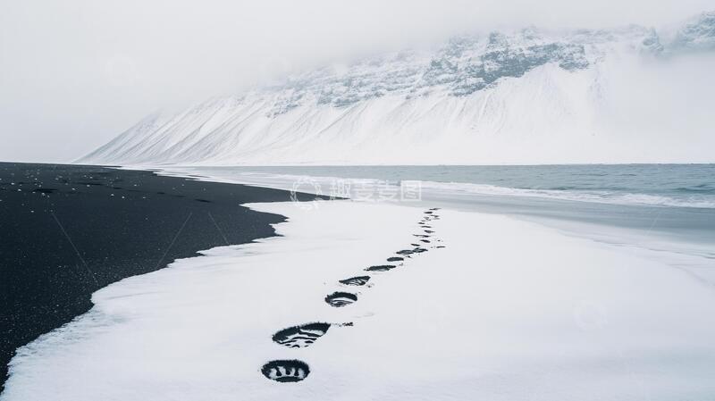高清大图下载【趣麦麦图】冰天雪地足印