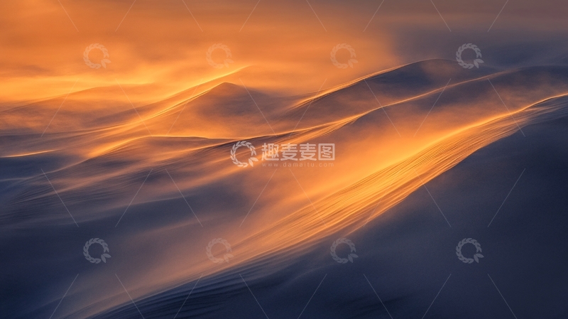 高清大图下载【趣麦麦图】-热情橙色静谧蓝色背景9