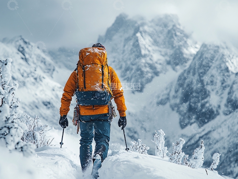 高清大图下载【趣麦麦图】雪季户外爬山2