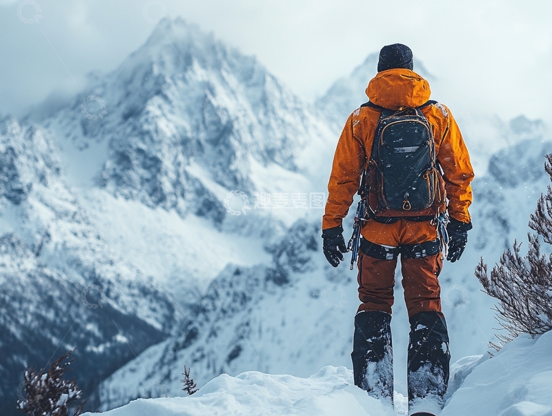 高清大图下载【趣麦麦图】雪季户外爬山3