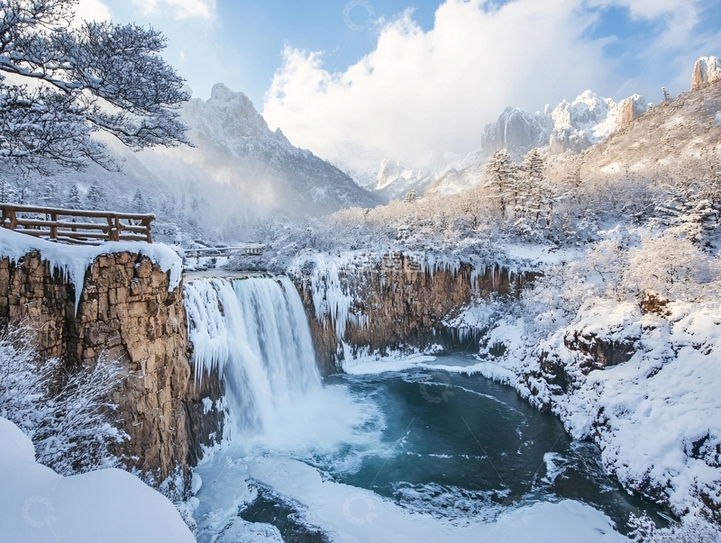 高清大图下载【趣麦麦图】冰雪融水飞瀑流泉