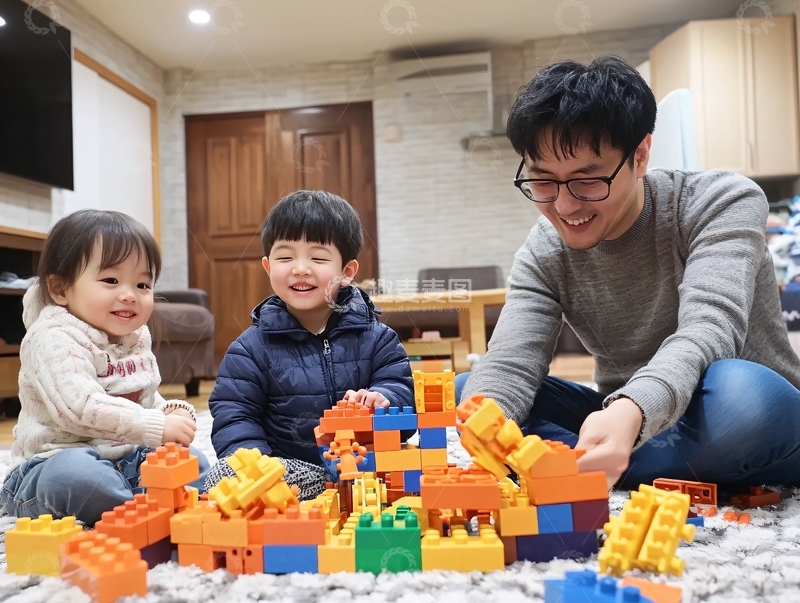 高清大图下载【趣麦麦图】玩耍的一家人1