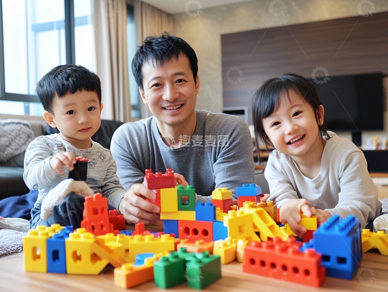高清大图下载【趣麦麦图】玩耍的一家人2