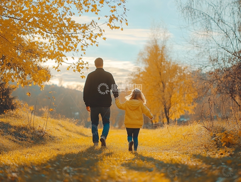 高清大图下载【趣麦麦图】秋天黄昏背影2
