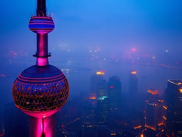 雨雾浦东