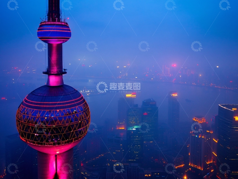 高清大图下载【趣麦麦图】雨雾浦东