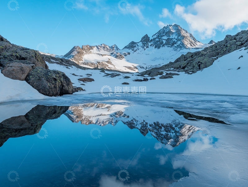 高清大图下载【趣麦麦图】高山湖泊冰蚀湖