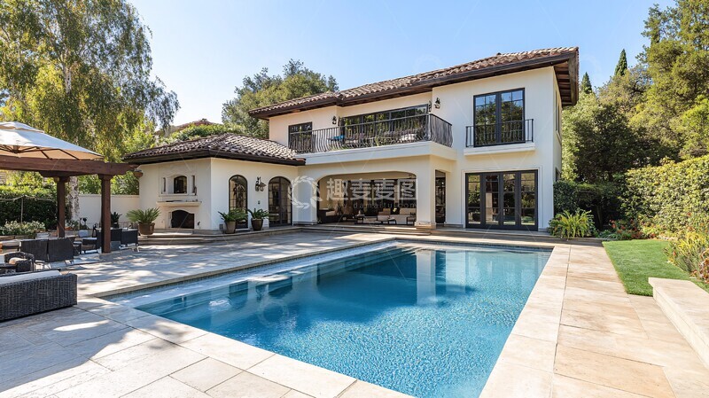 四室双层泳池别墅