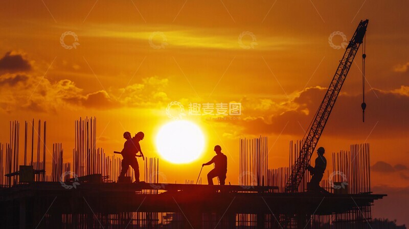 高清大图下载【趣麦麦图】工人日出施工2