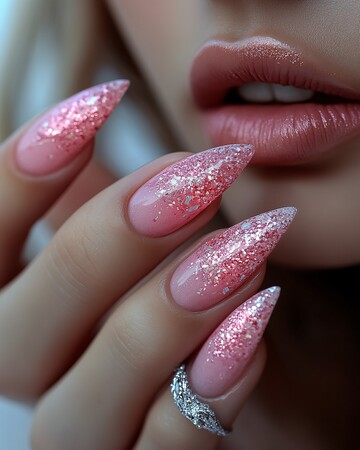 粉银渐变指甲艺术照