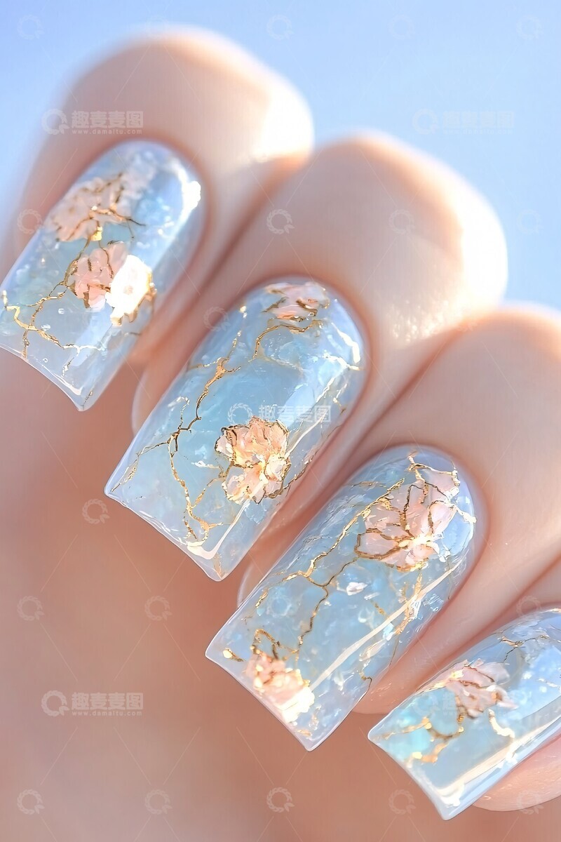 湖面反射天空美甲1