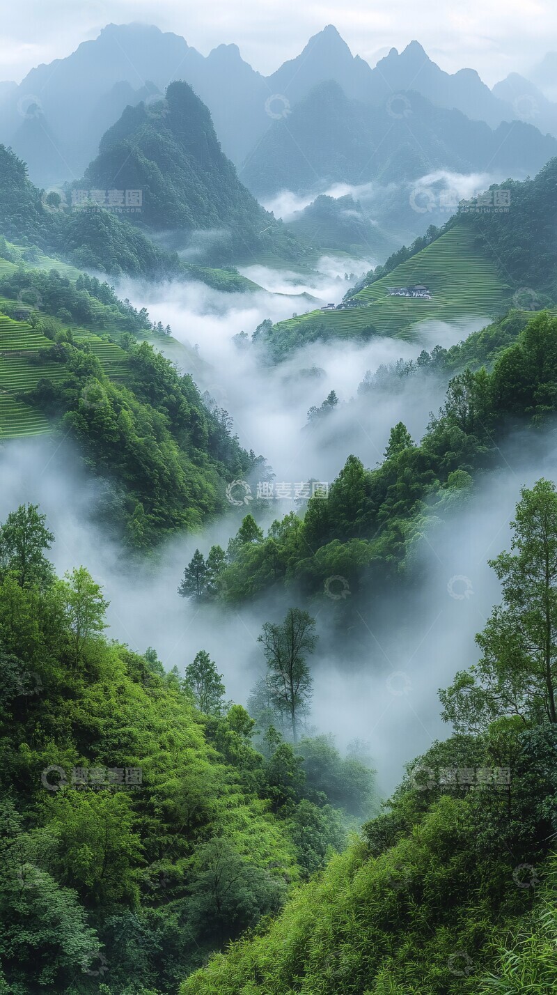 高清大图下载【趣麦麦图】云雾山间田园1