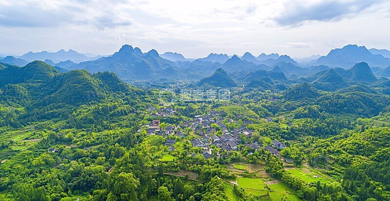 高清大图下载【趣麦麦图】远山绿林古村景3