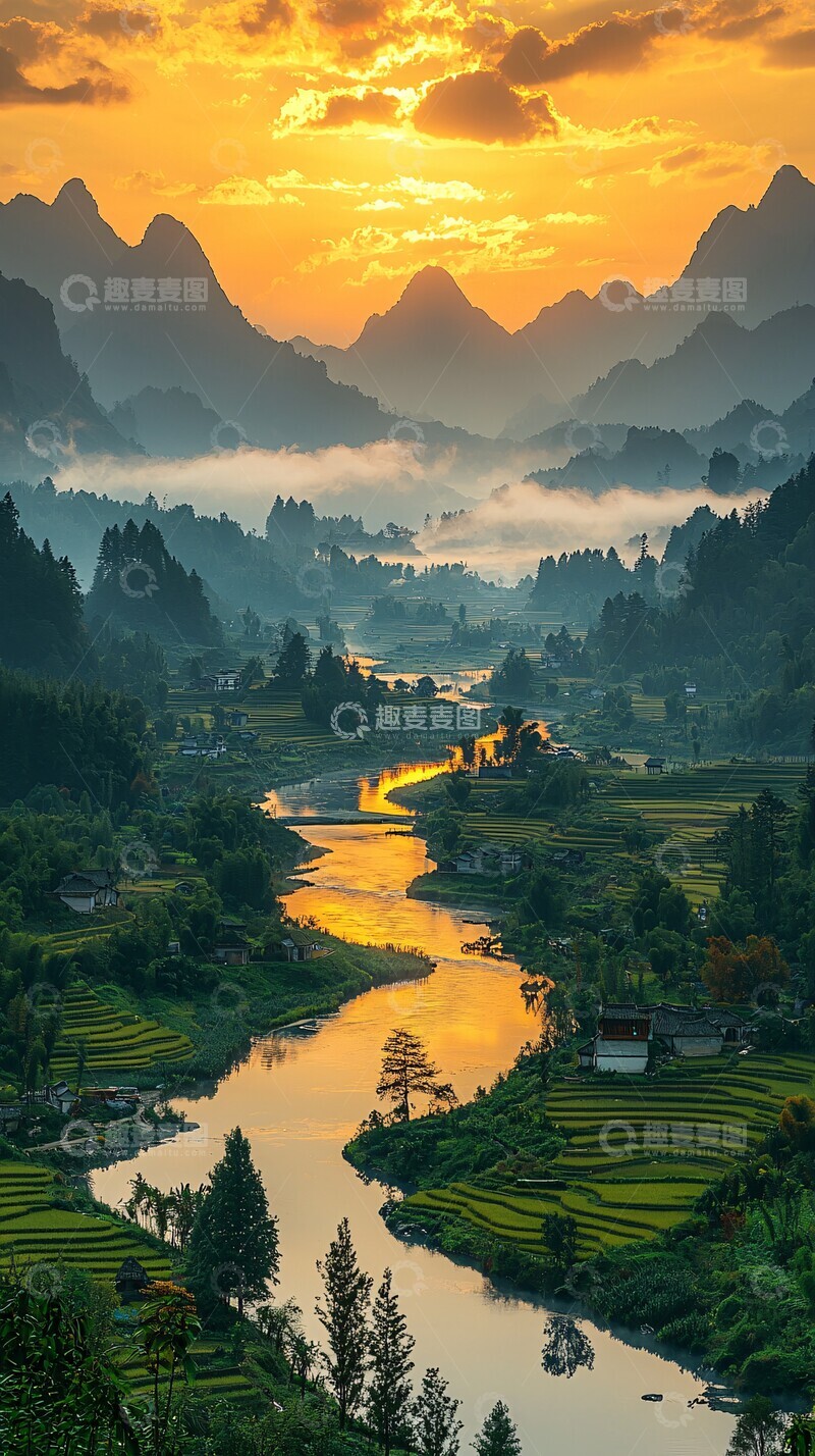 高清大图下载【趣麦麦图】秋山云水稻田