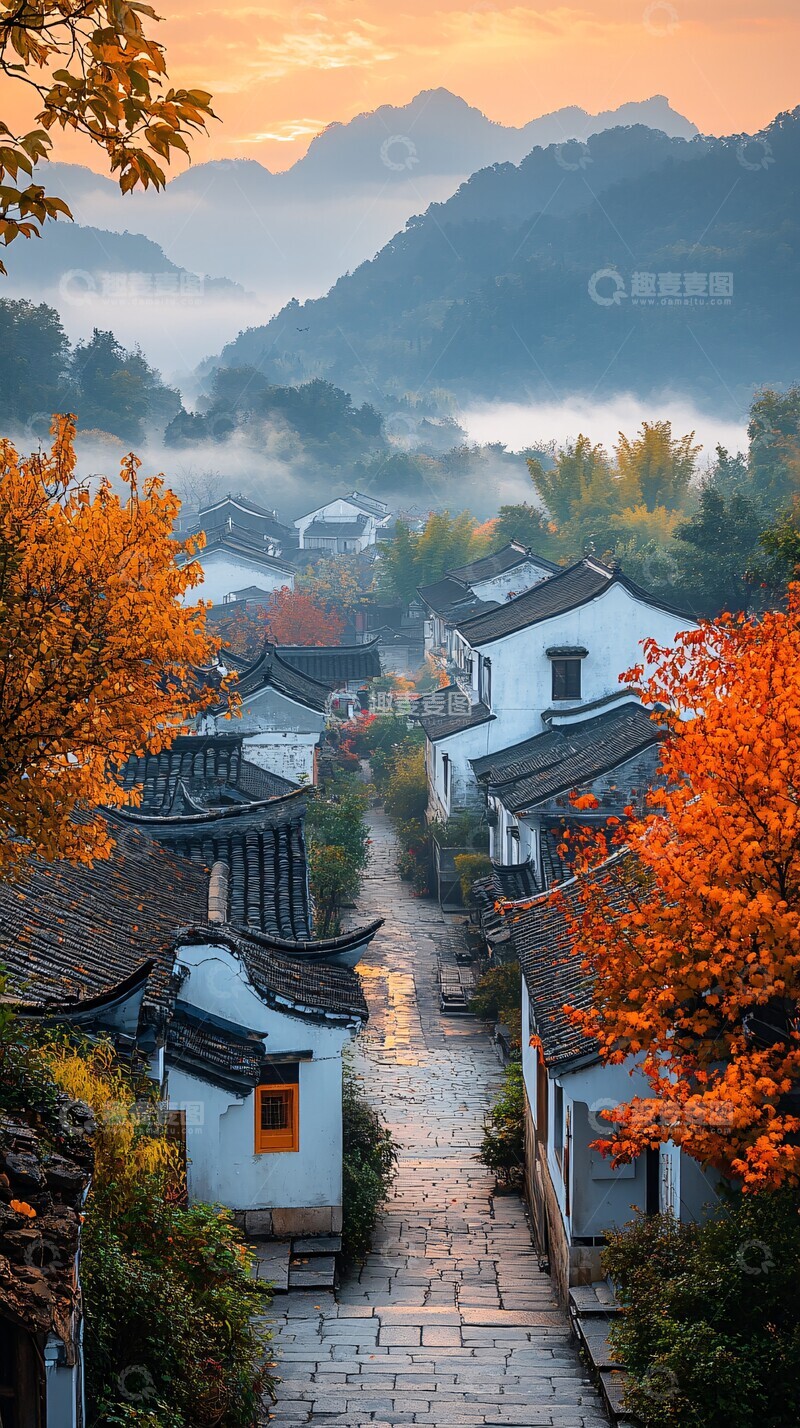 高清大图下载【趣麦麦图】古墙黄瓦秋雾映2