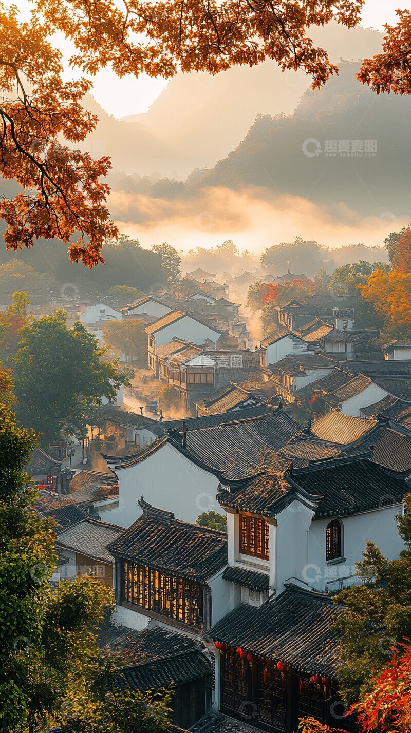 高清大图下载【趣麦麦图】古墙黄瓦秋雾映