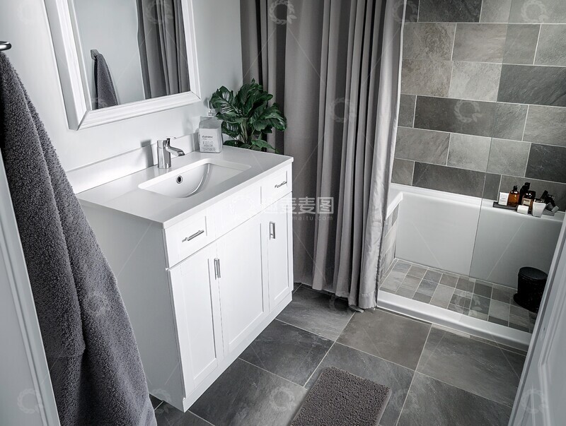 高清大图下载【趣麦麦图】灰瓷砖白浴室台面1