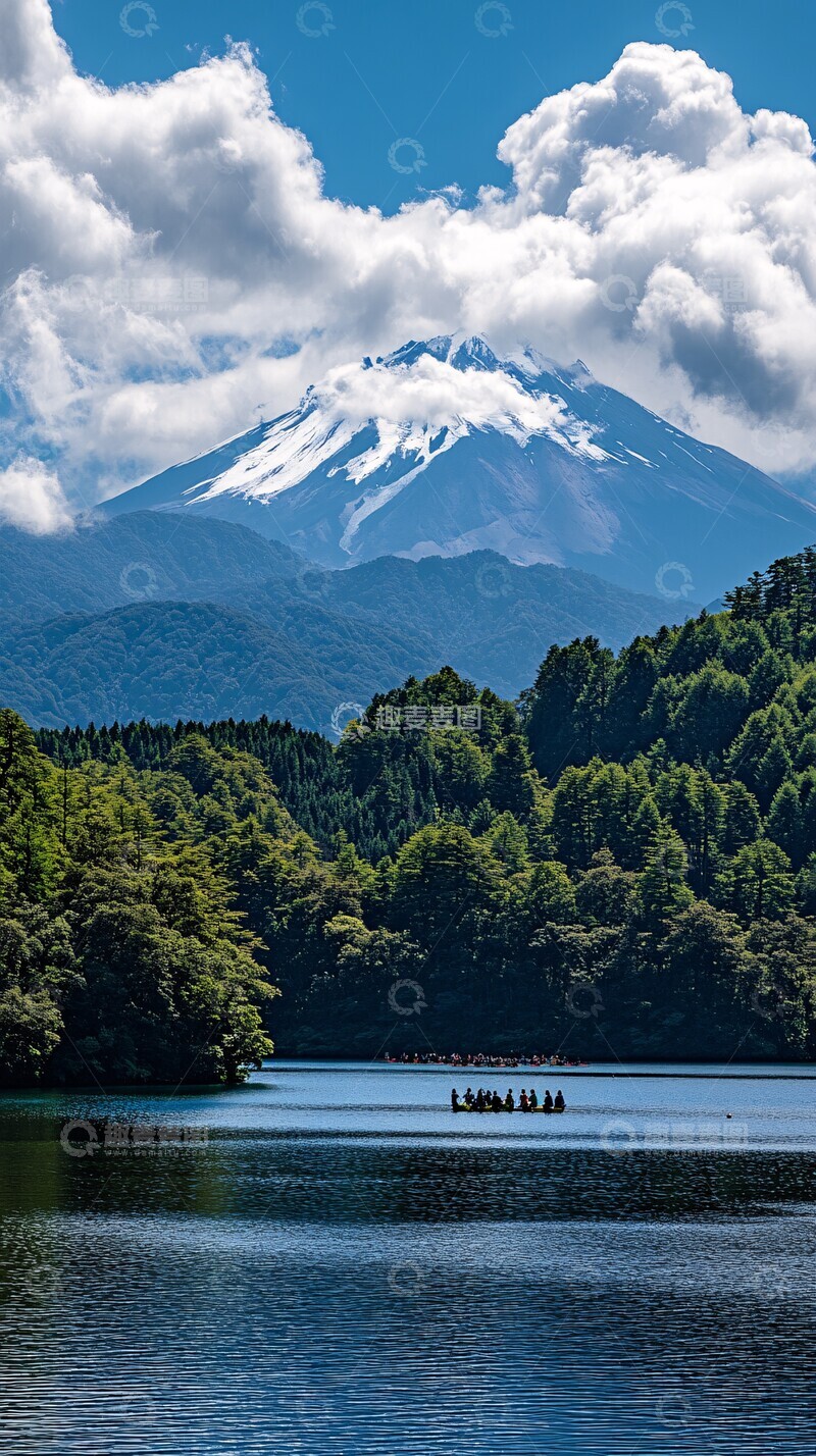 高清大图下载【趣麦麦图】湖畔群山雪峰