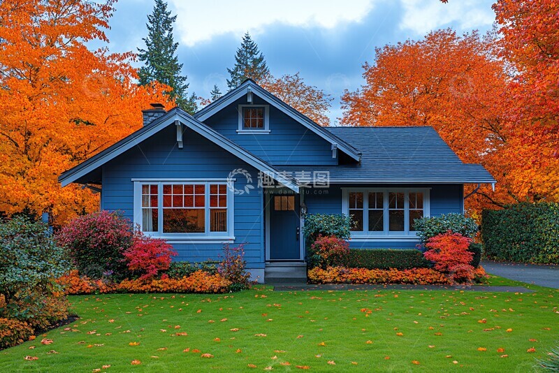 高清大图下载【趣麦麦图】秋叶掩映的房屋1