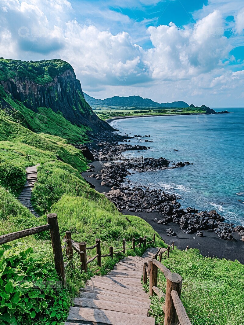 高清大图下载【趣麦麦图】绿色草地与海景3