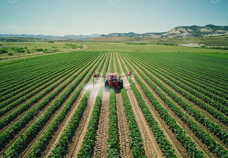 高清大图下载【趣麦麦图】无人机喷洒农作物2