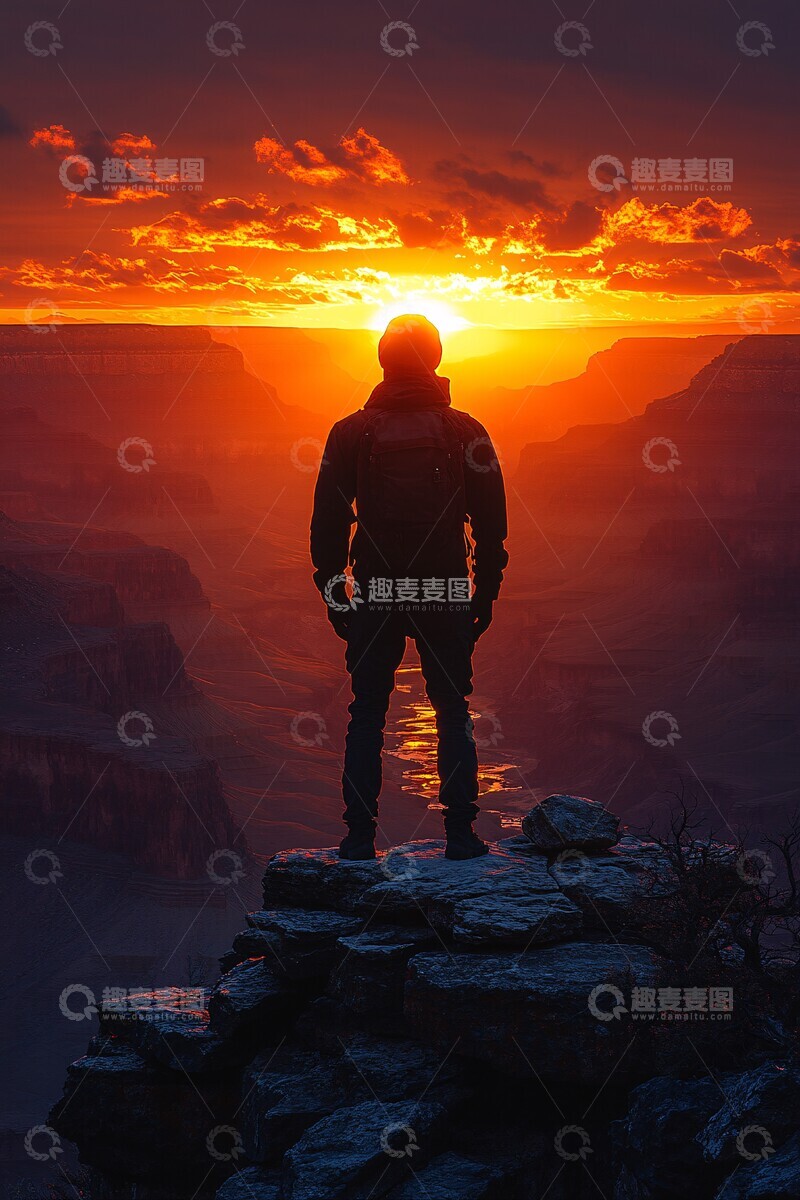 高清大图下载【趣麦麦图】日出时的人影3