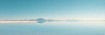 静谧湖面与远山的美丽景象816
