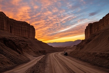 沙漠公路上的黄昏美景202