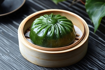 竹制容器中的绿色点心504