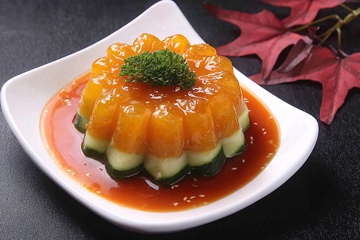 摆盘精致的美味果冻菜肴314