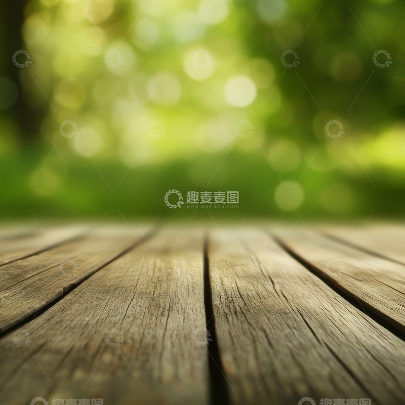 高清大图下载【趣麦麦图】木质平台与模糊绿植背景